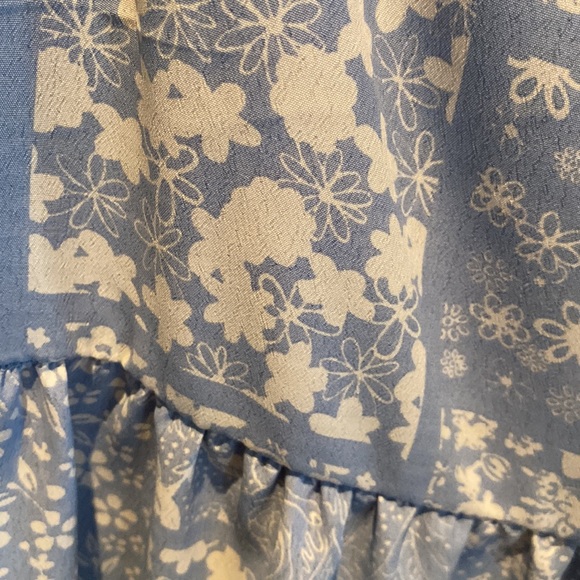 Adorable top - Picture 3 of 4